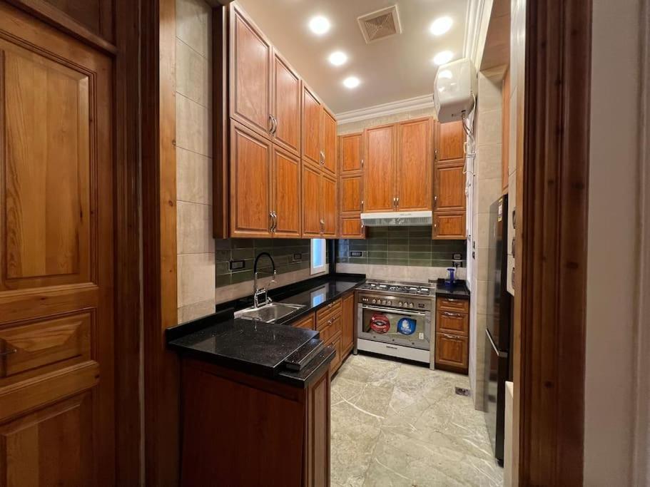 Authentic 3Br Apartment In Downtown, 카이로 외부 사진