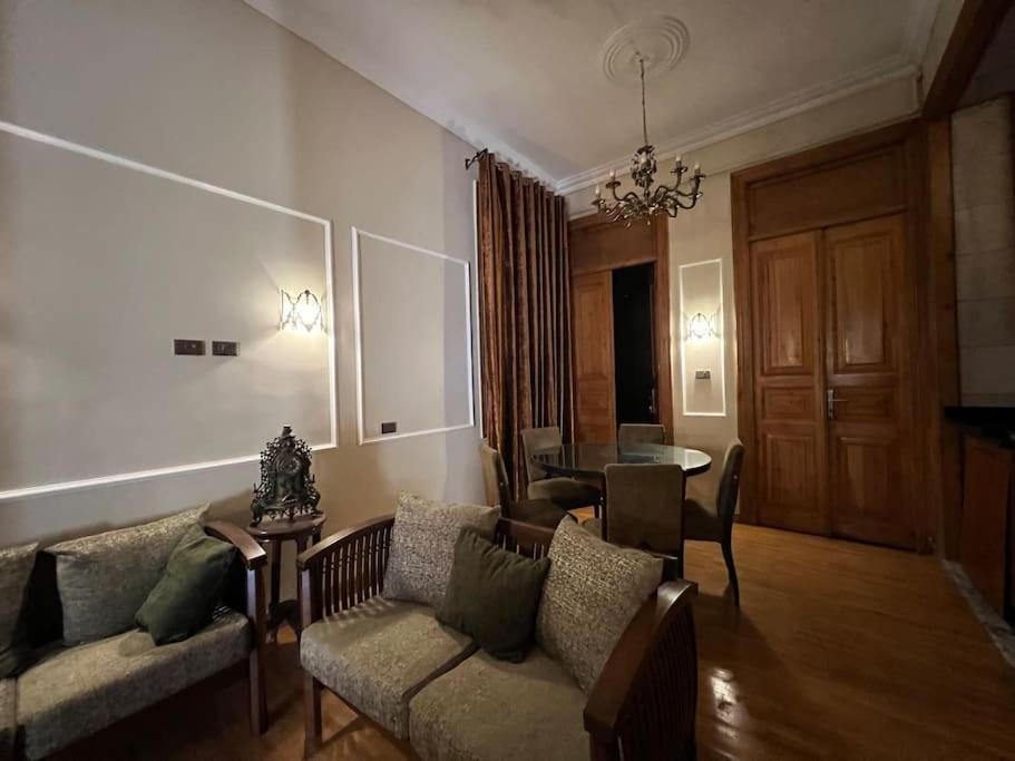 Authentic 3Br Apartment In Downtown, 카이로 외부 사진
