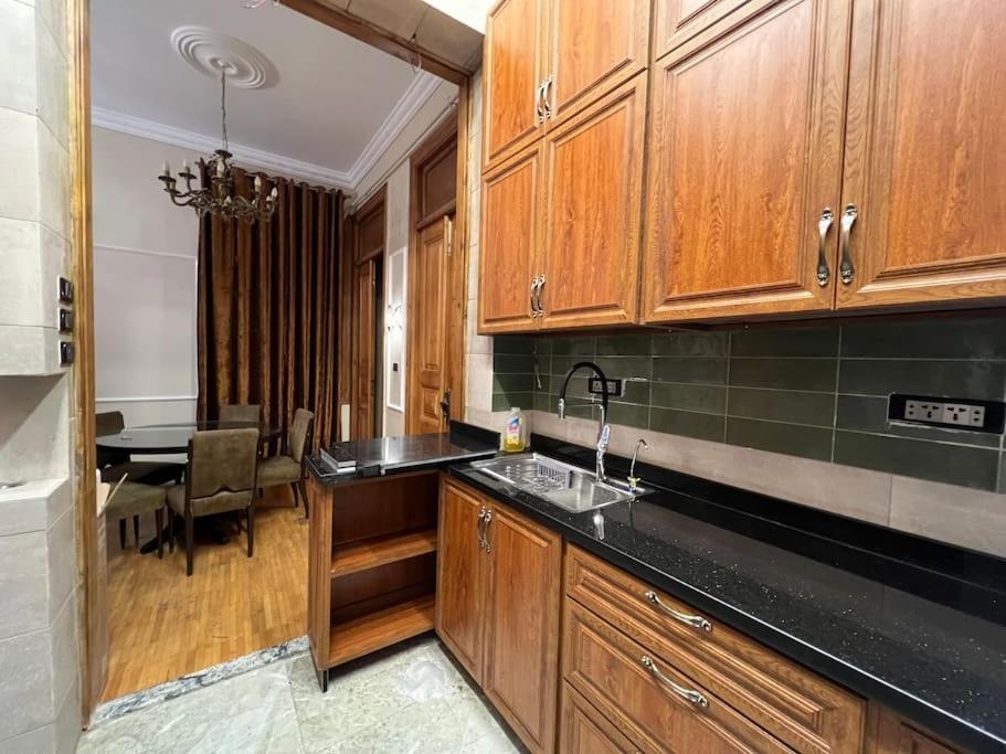 Authentic 3Br Apartment In Downtown, 카이로 외부 사진
